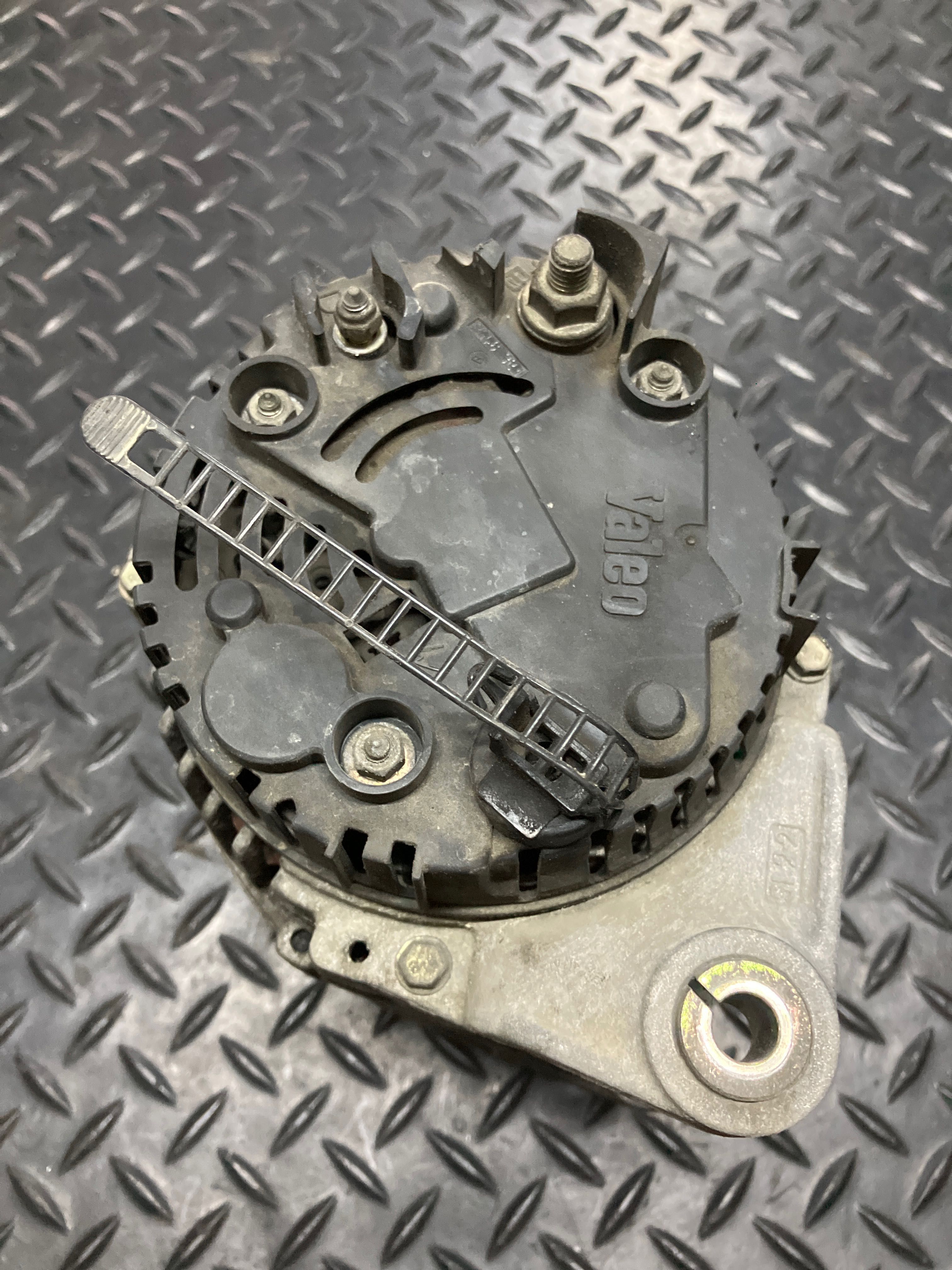 Audi A4 B5 - alternator
