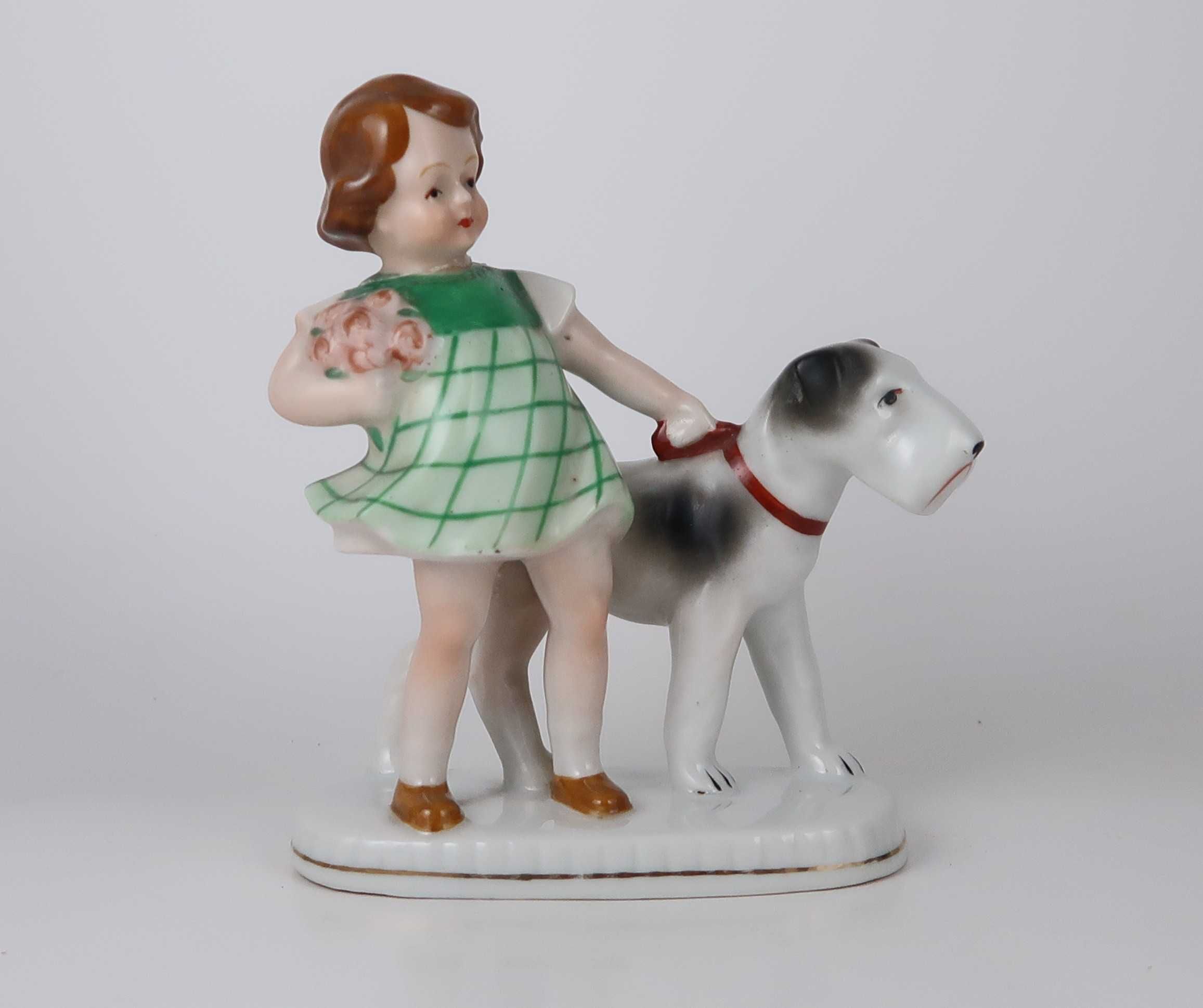 Figura Candal - Menina com cão