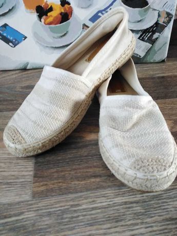Взуття жіноче мокасини плетені на літо