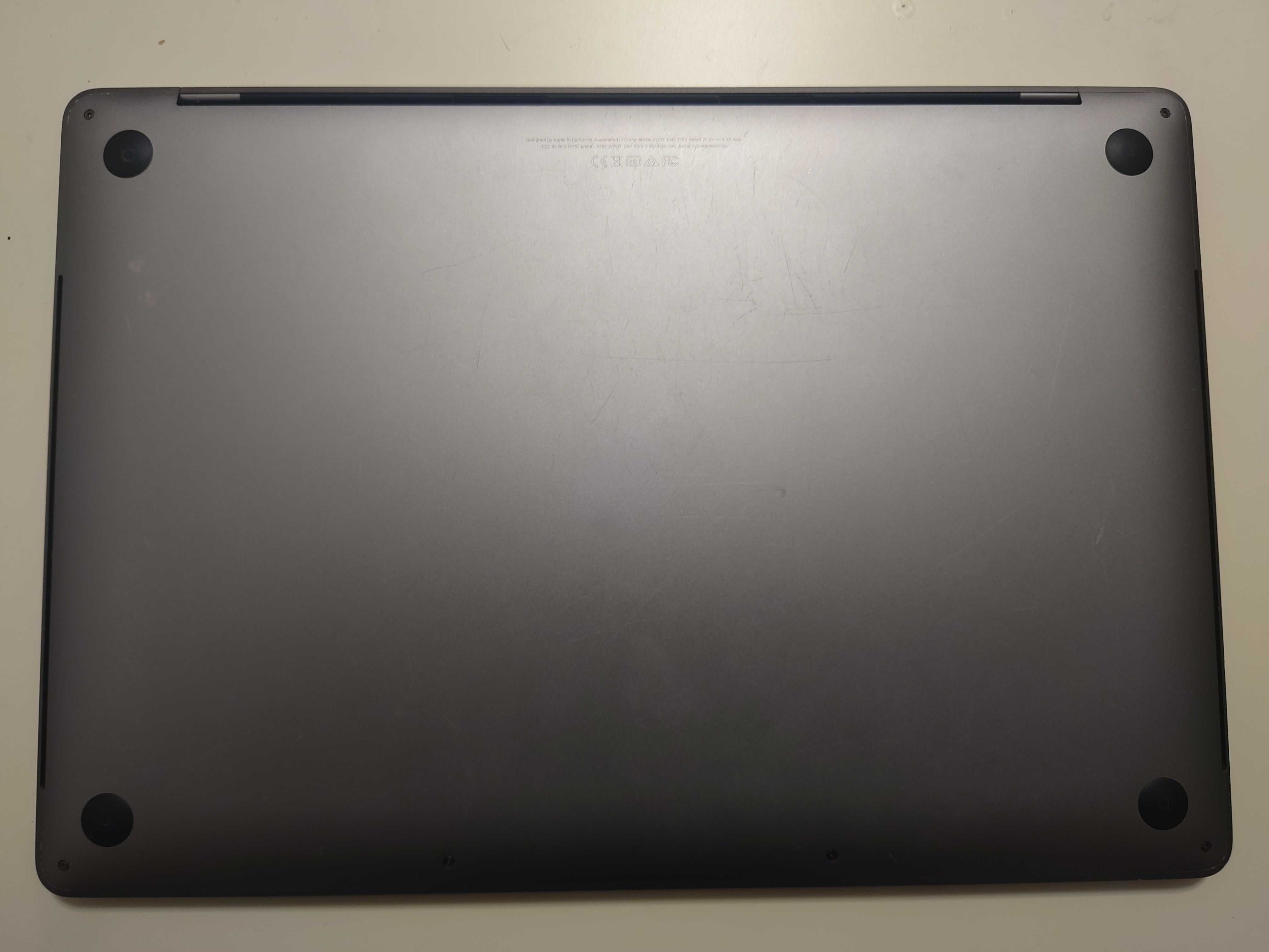 MacBook Pro 15" 2017/i7 2.8-3.8GHz/16Gb/555 2Gb/256Gb