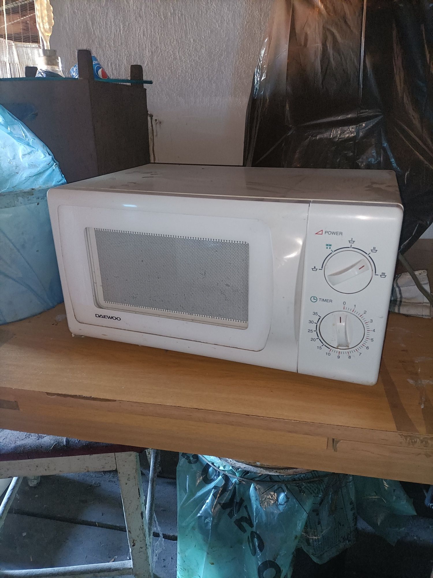 Mikrofalówka plus nóż elektryczny