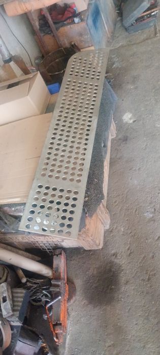 Решітка нержавійки товстостіна