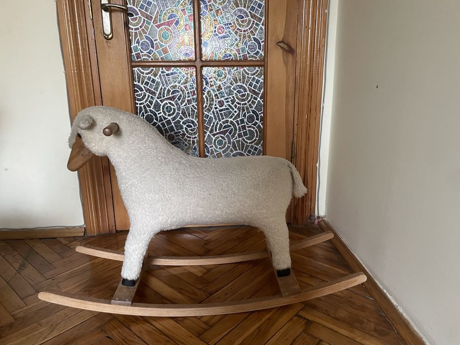 Гойдалка овечка куплена в Англіі англійська якість