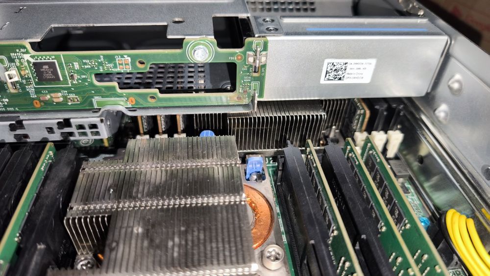 Сервер DELL R740XD2 Читайте описание