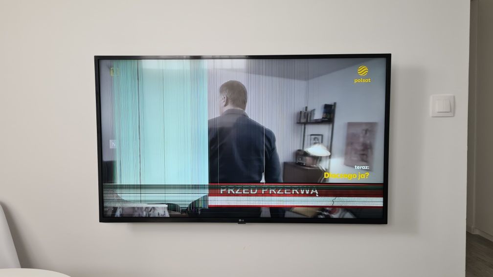 LG telewizor 50UP750003LF uszkodzony 50"