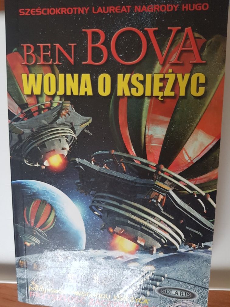 Wojna o księżyc – Ben Bova