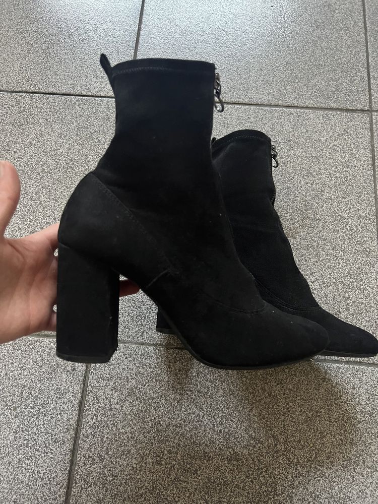 Botas bershka 38