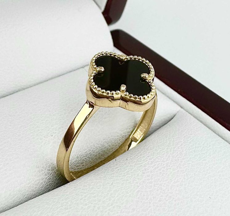 Złoty pierścionek czarna koniczyna 2,38g PR.585 14K R.18