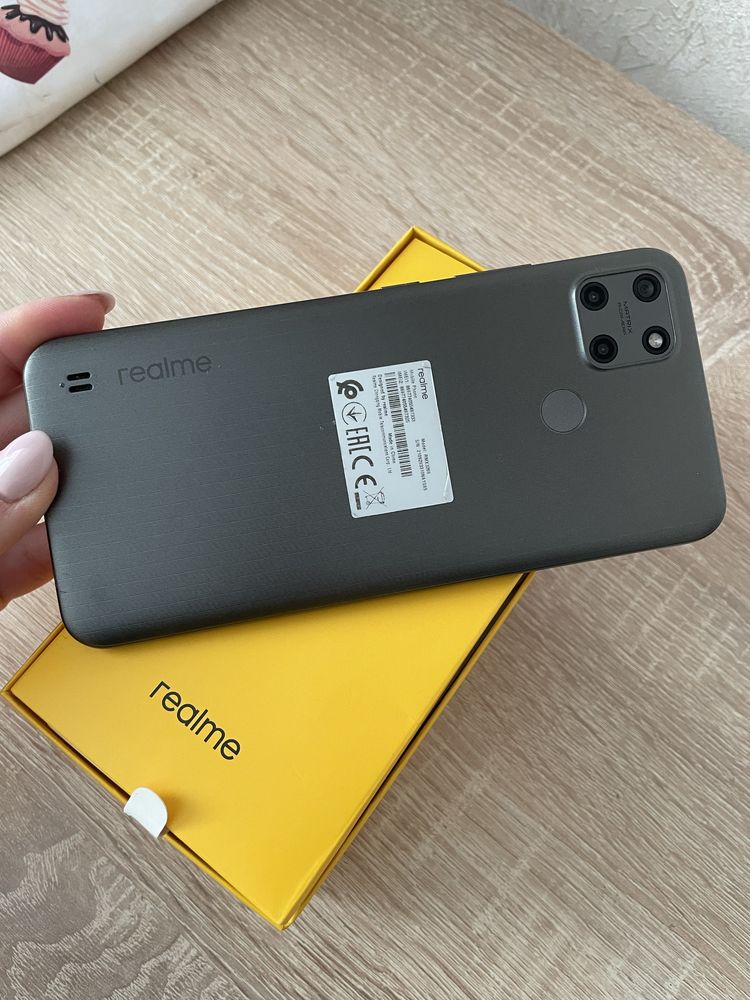 Телефон Realme C25Y