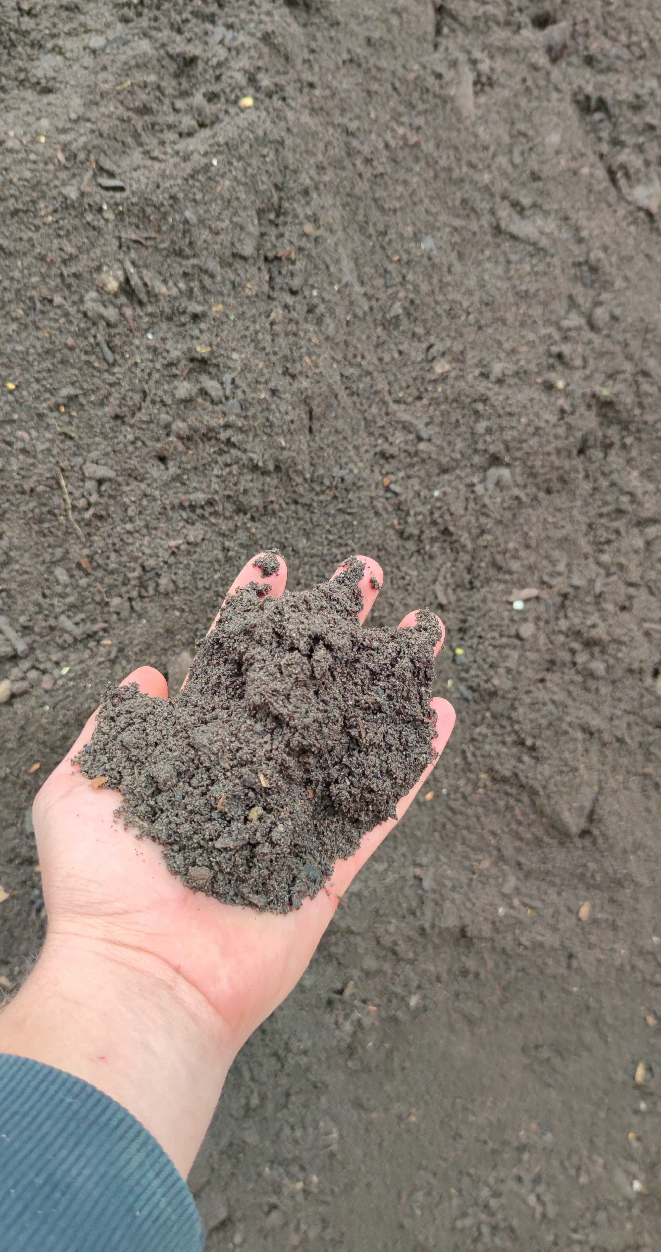Ziemia ogrodowa czarnoziem ziemia pod trawnik kompostowa piach piasek