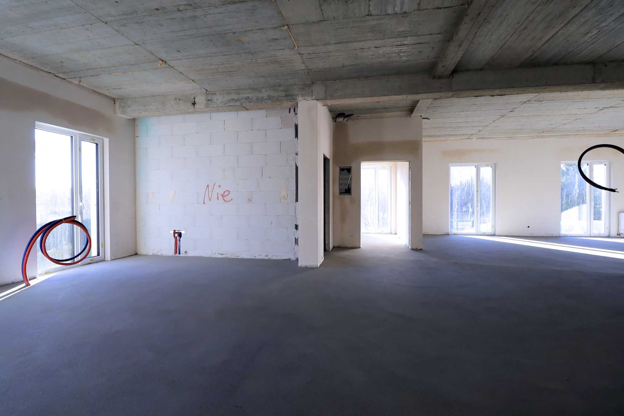 okolice al. REJTANA nowy lokal 1 piętro prywatny parking/ do aranżacji