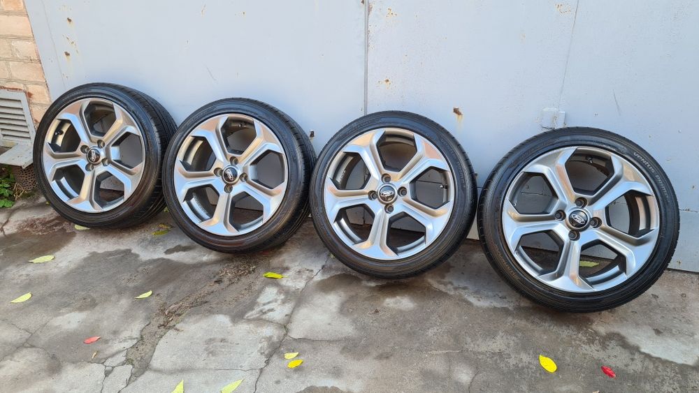 Продам оригинальные диски Ford Fiesta ST 4×108 с резиной