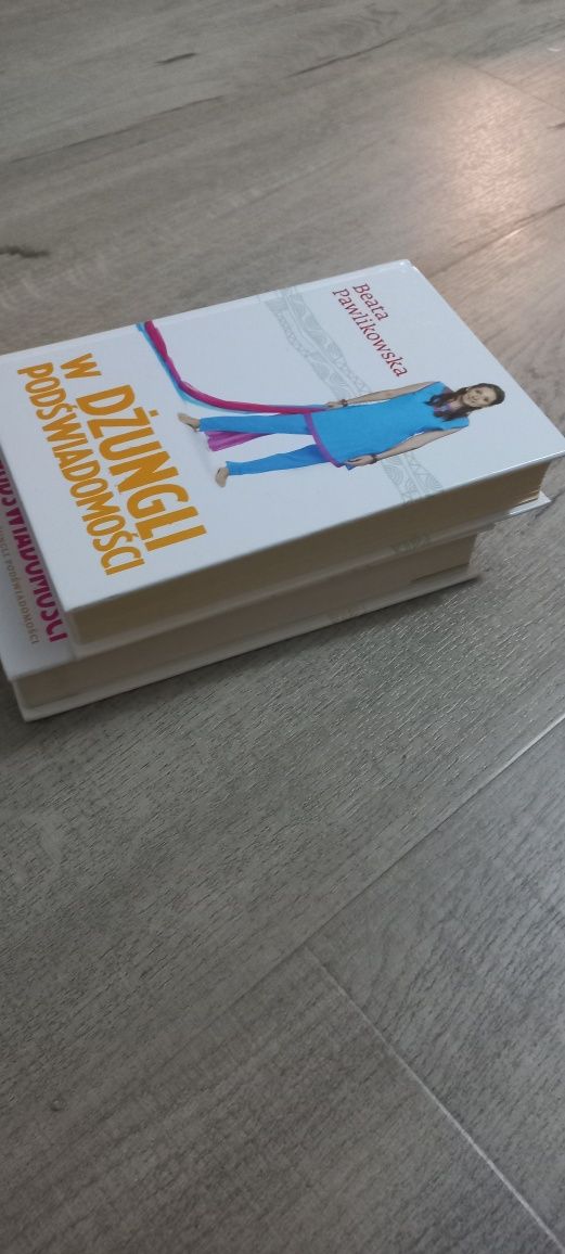 2x Beata Pawlikowska