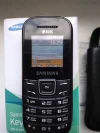 Кнопочный телефон Samsung GT-E12021, состояние нового