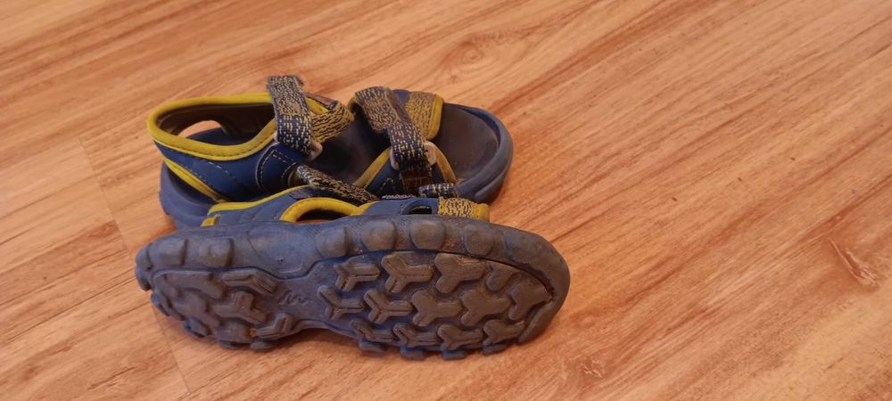 Sandały dziecięce rozm 24/25 (wkładka 15,5)