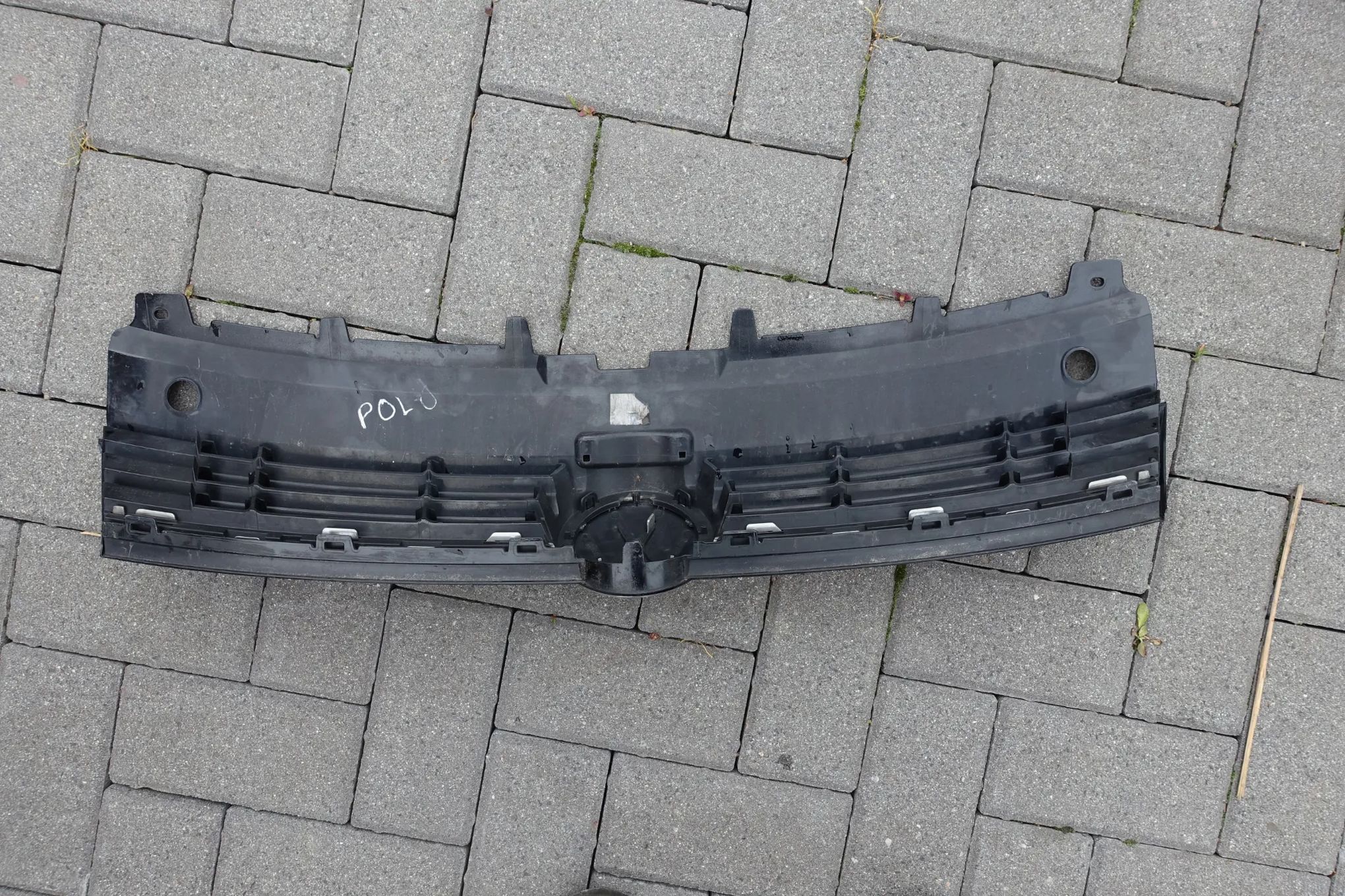 ATRAPA GRILL VW POLO 6C0853651K