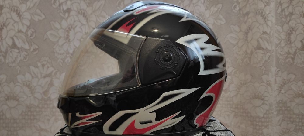 Продам шолом, розмір 57-58