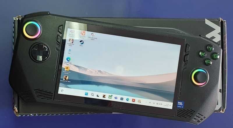 Konsola przenośna MSI Claw ms-1t41 Komplet Gwarancja Zadbany!