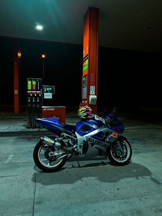 Suzuki gsxr 600 k1