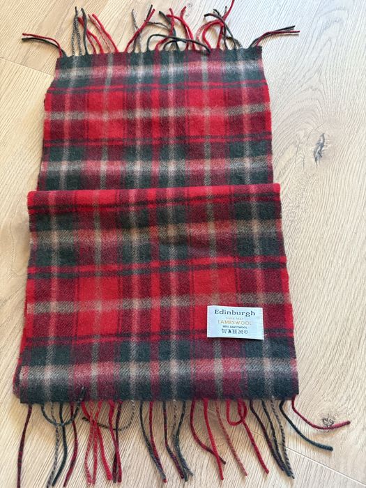 Nowy welniany szalik Edinburgh