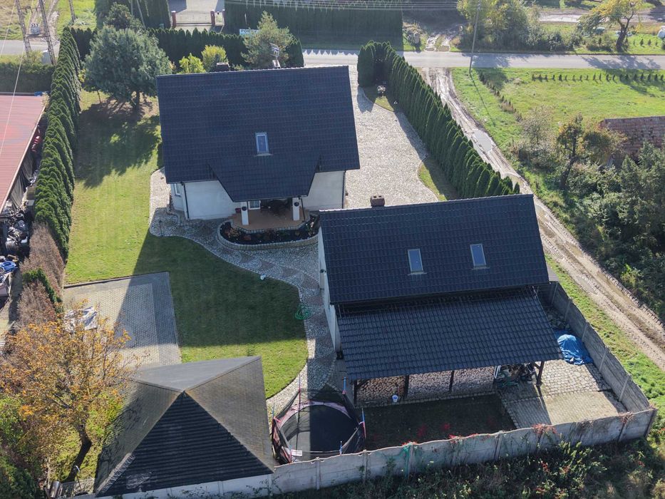 Dom z garażem w Dolinie Baryczy. Dostępny od zaraz!