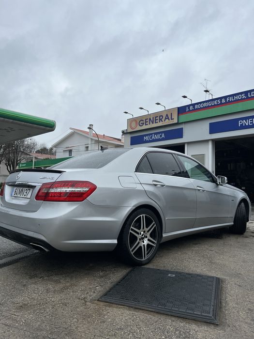 Mercedes E250 cdi AMG (trato de financiamento)