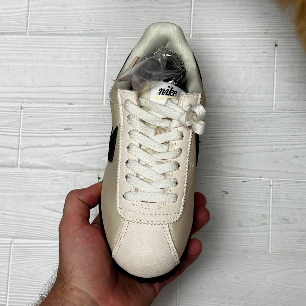 Жіночі кросівки nike cortez