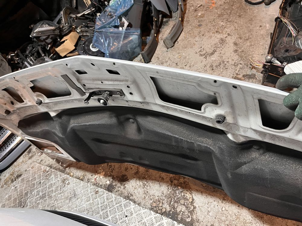 Mercedes sprinter 906 lift maska biala