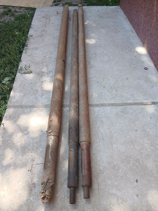 Вали молотильних барабанів