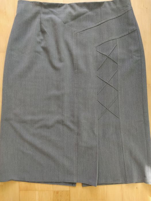 Elegancka damska popielata spódnica rozmiar 50