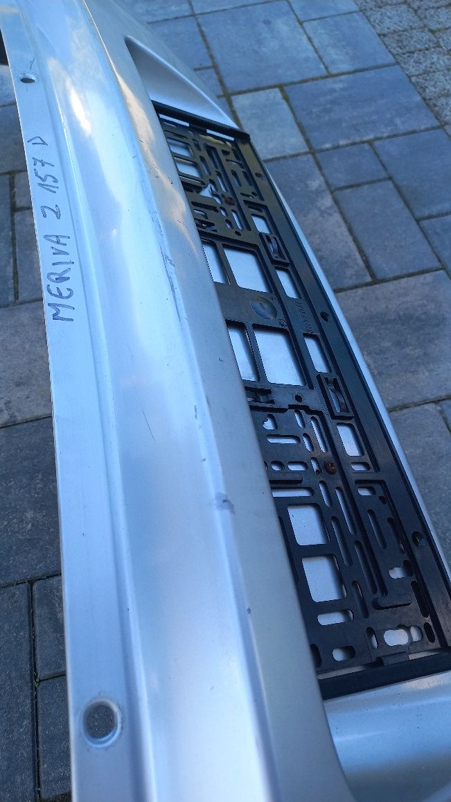 Opel Meriva a  zderzak tyl tylny srebrny z157