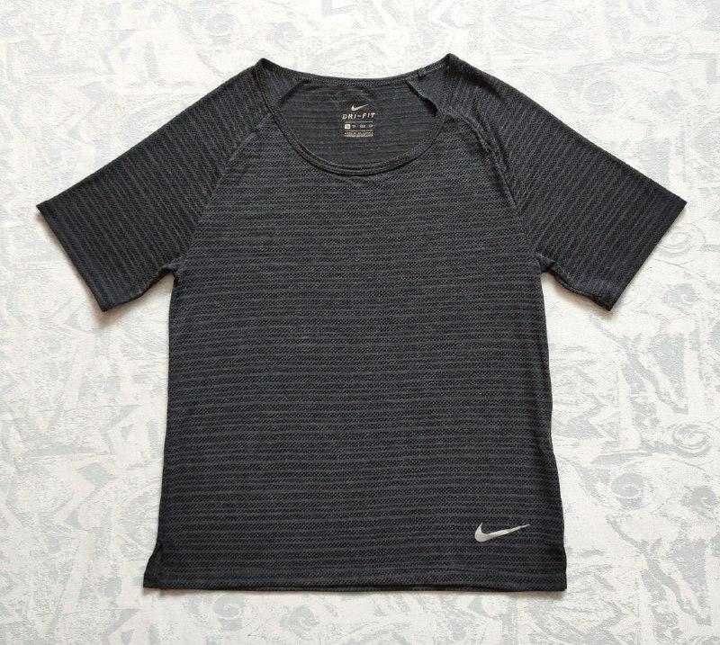 р. XS Футболка Nike dri-fit - дышащая, футболка Under Armour