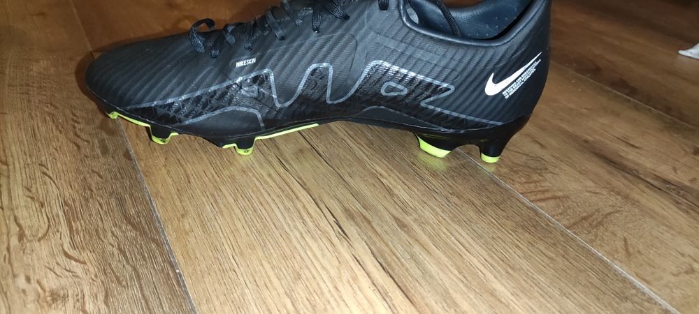 Uzywane korki Nike Zoom Mercurial Vapor 15 Academy FG r. 43 pobranie