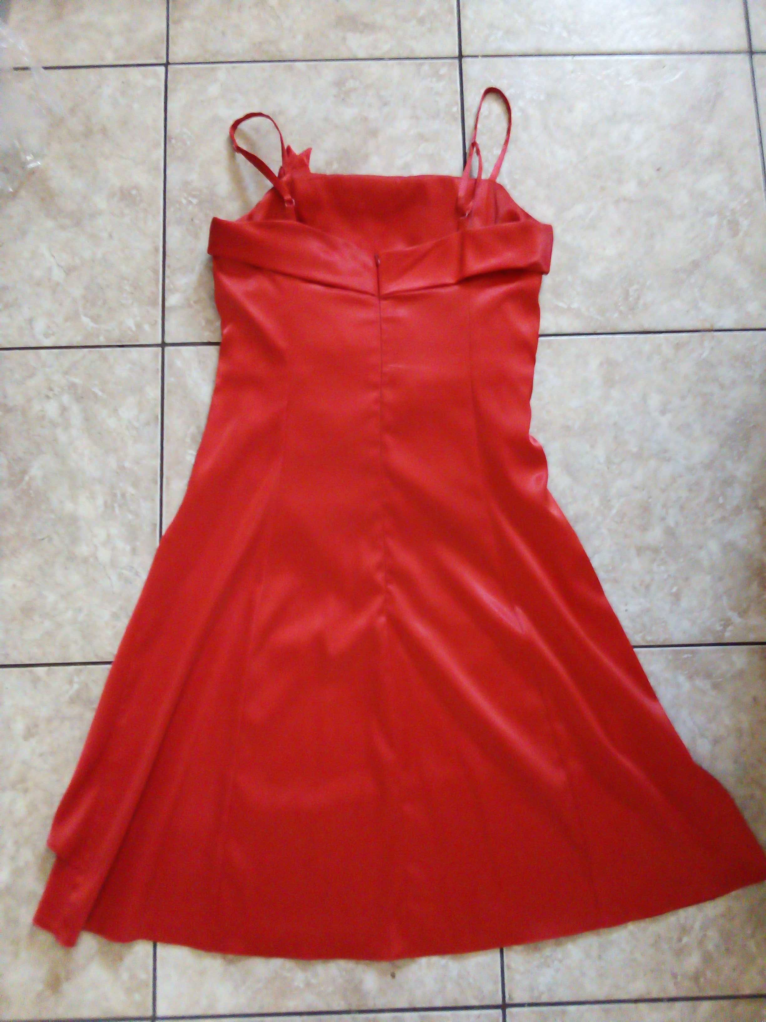 Sukienka wizytowa elegancka czerwona