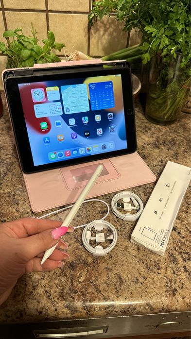 Tablet iPad Apple Retina 10” - TOUCH ID - PROCREATE