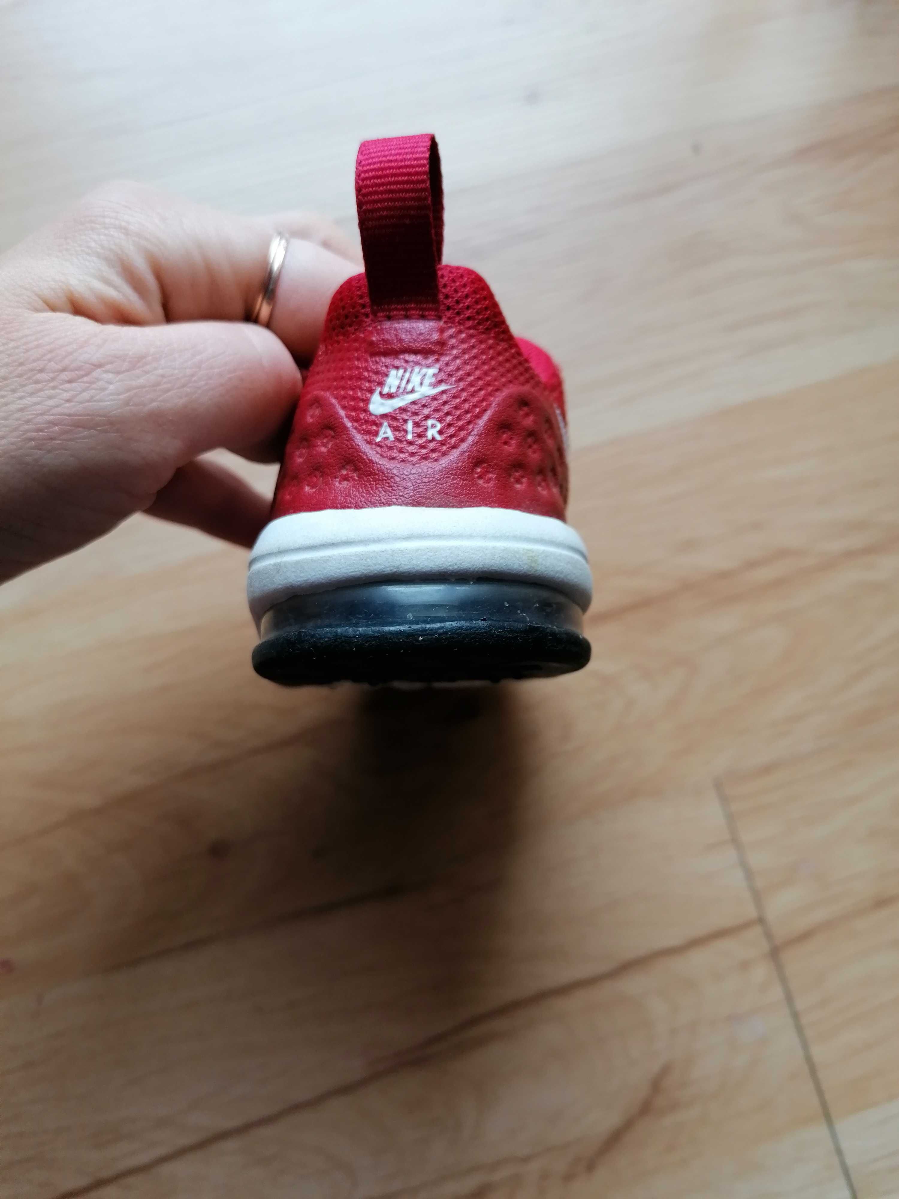 Buty nike air r. 21
