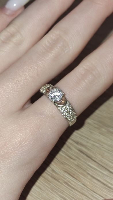 Каблучки срібні б/у