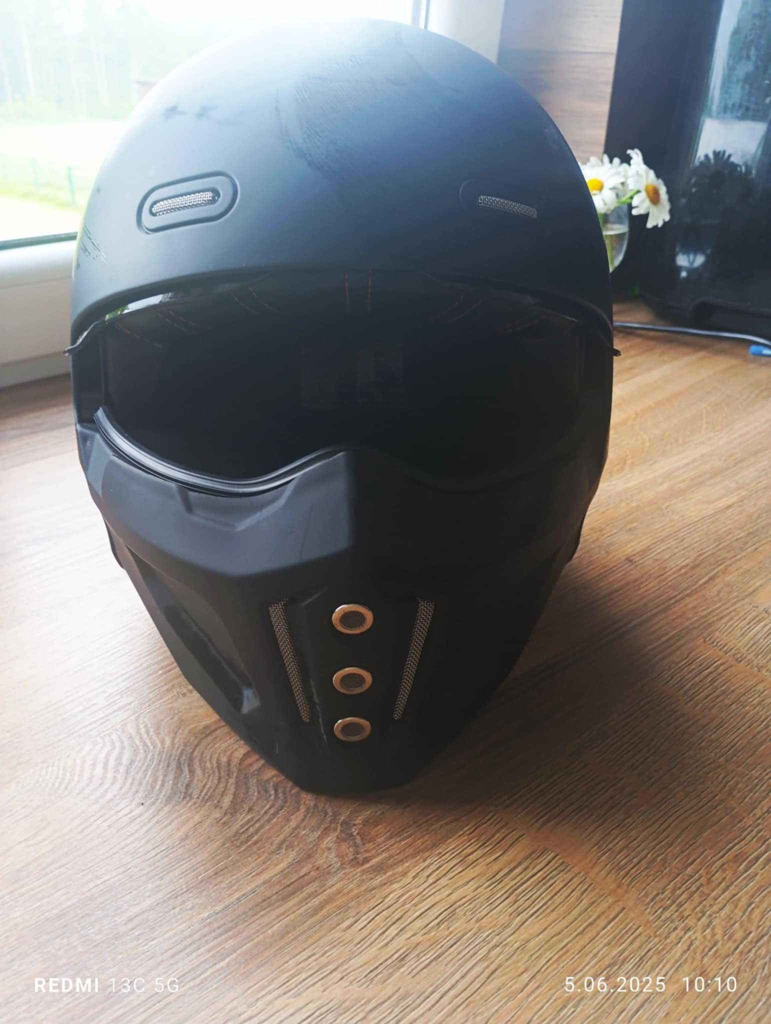 Kask szczękowy r.S