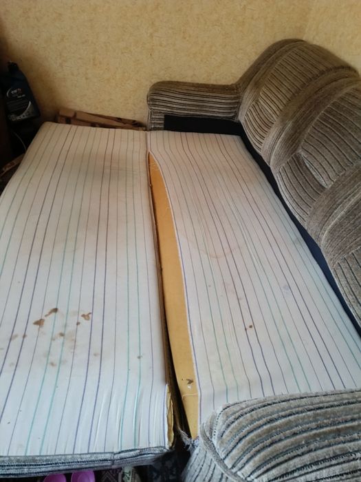 Диван раскладной.