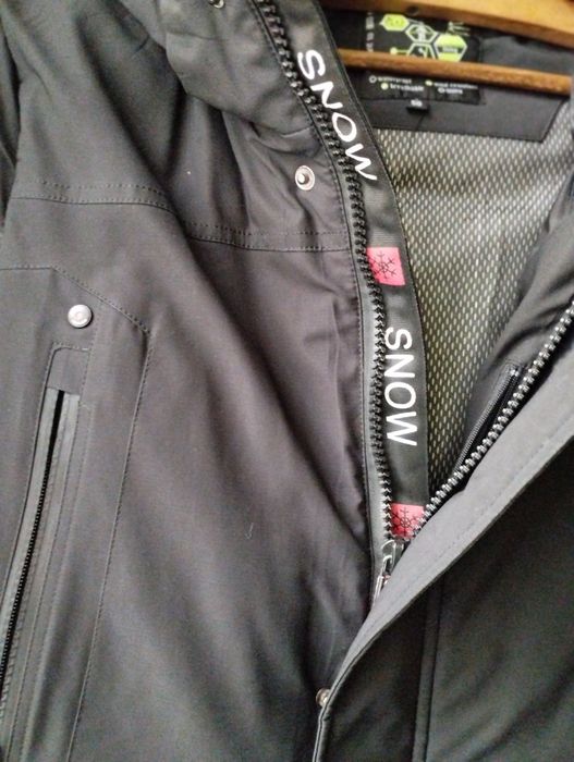 Чоловіча зимова куртка