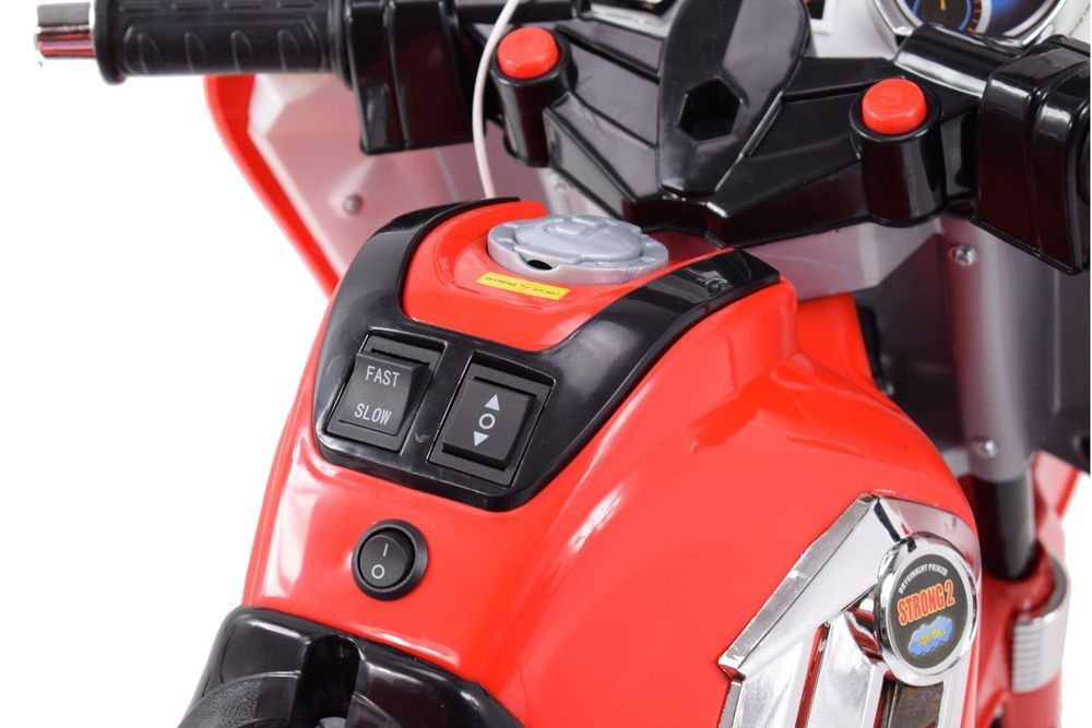 Wielki Motor Hero Z Dźwiękami Na Pompowanych Kołach Nowość 8815 12 V