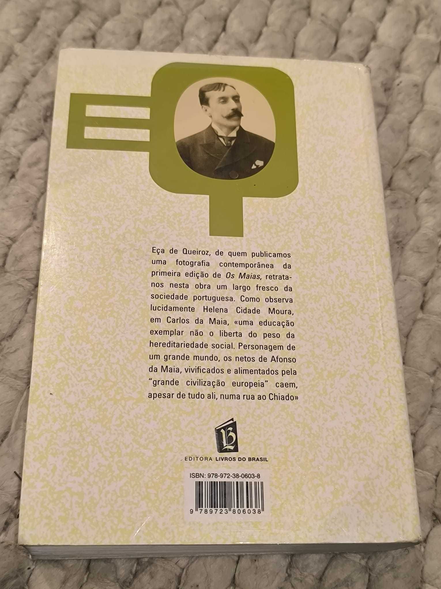 Livro "Os Maias" de Eça de Queirós