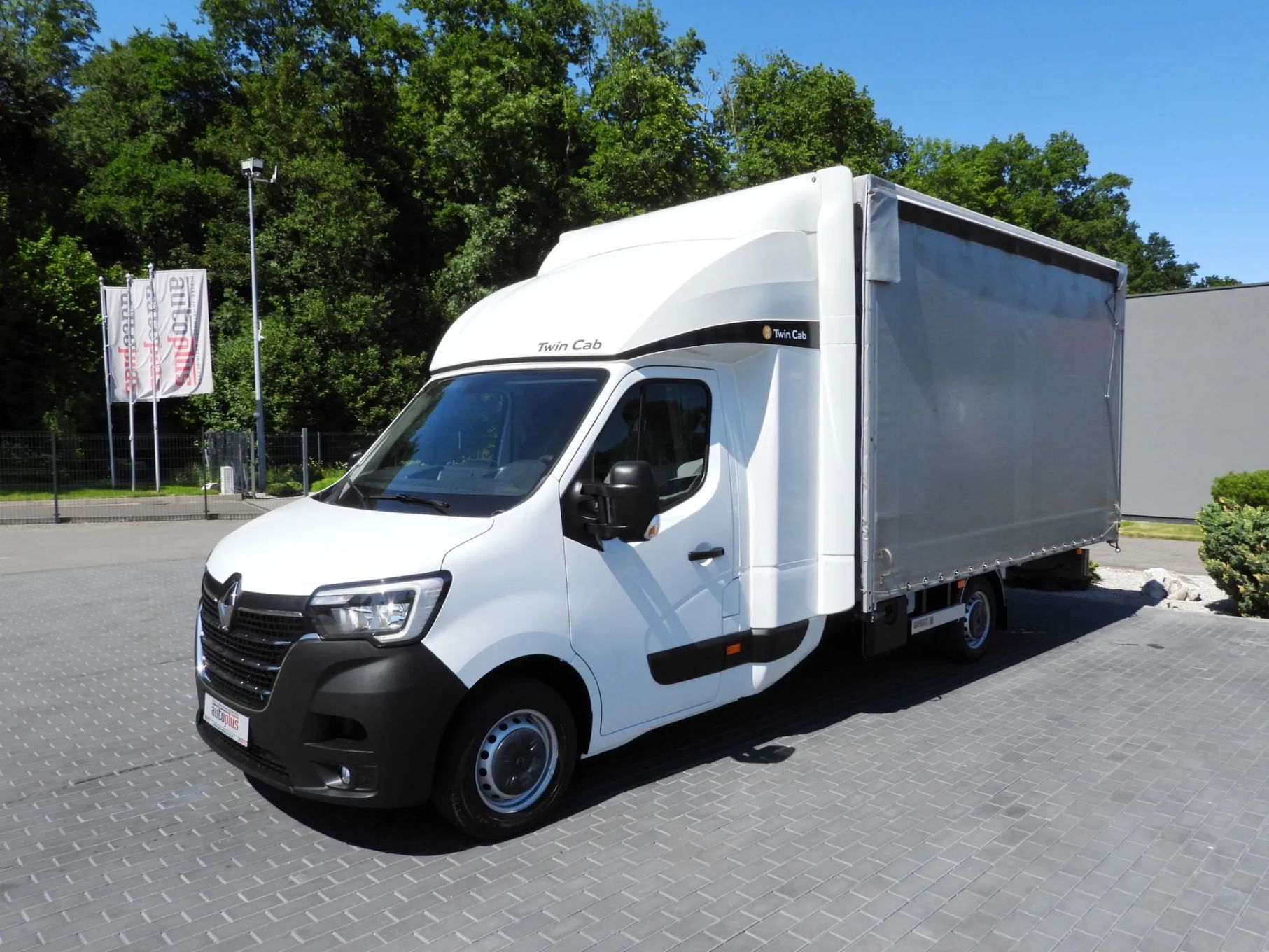 Renault MASTER  PLANDEKA 10 PALET WEBASTO TEMPOMAT LEDY PNEUMATYKA KLIMATYZACJA 165KM [ 414028 ]  stan bardzo dobry, nie wymaga nakładów finansowych, dostępny od reki