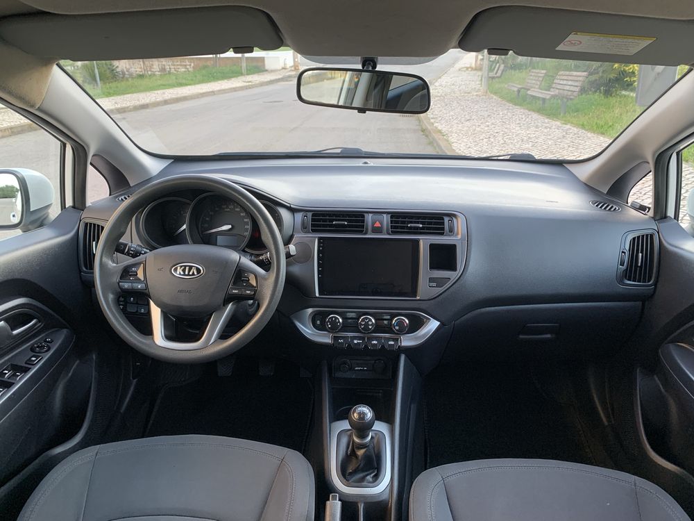 2012 Kia Rio 1.2 • 85 cv • MOTOR DE CORRENTE • 136 mil km • Câmera Ré