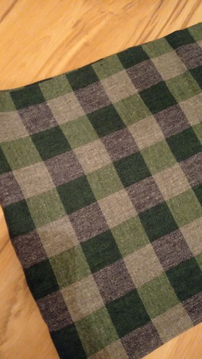 Gruby materiał w kratę