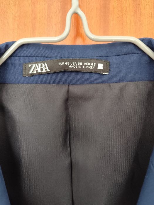 Fato ZARA (Casaco, calça, camisa)