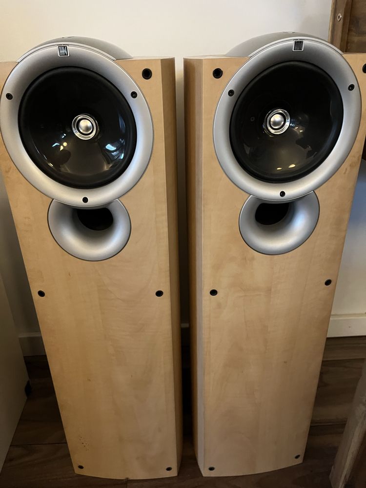 Kolumny KEF Q3 podlogowe