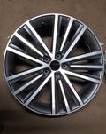 Felga aluminiowa 19 cali Skoda 7.0x19 5x112 et43