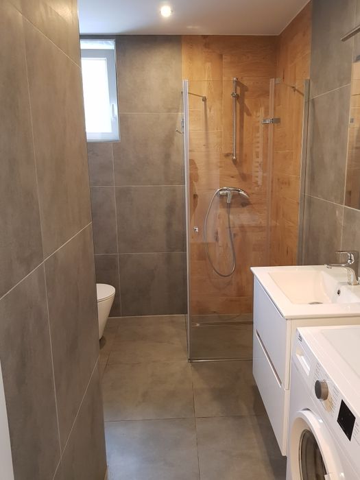 Nowy  Apartament 75 m2  dla firm.