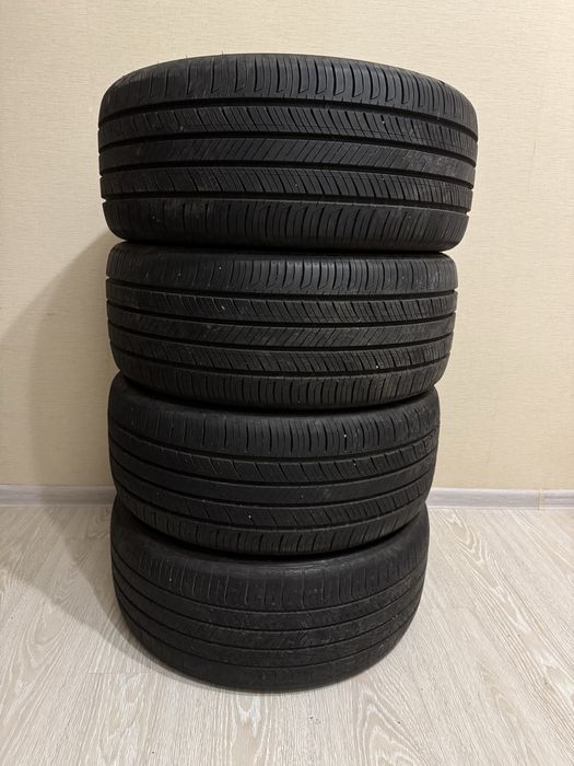 Шини Hankook ventus s1 as 235/45R18 4шт.